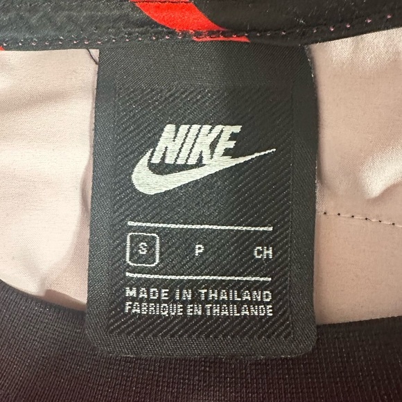 Nike Allover Print Colorful Top Small - Picture 4 of 10